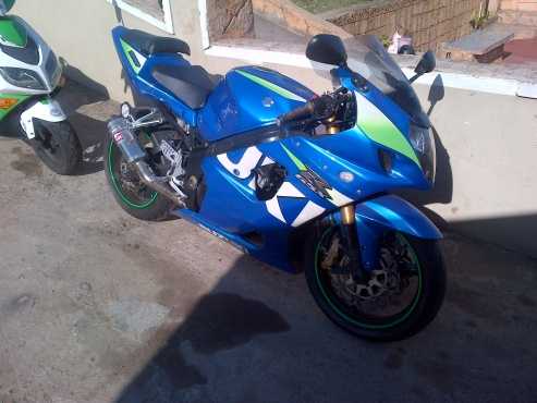 GSXR 1000 k4, R45 000 nt neg CASH DEAL CLIVES BIKES