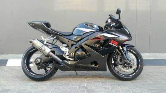 Gsxr 1000cc with power comander and kwikshifter on