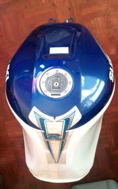 GSXR K1 petrol tank te koop