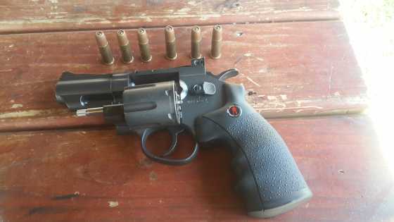 guerilla action man revolver