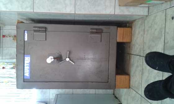 Gun safe