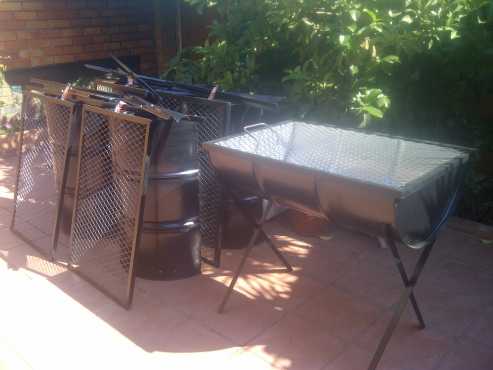 Half drum braais for sale with a strong grid and legs Only R800 each