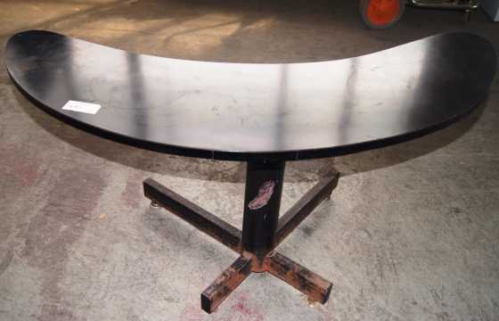 Half Moon Table S020117L Rosettenvillepawnshop