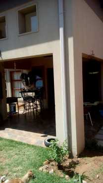 Heidelberg - Beautiful 3 Bedroom Cluster with private garden.  Pet Friendly