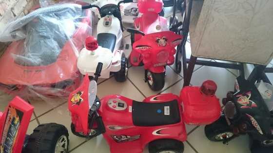 Hi im selling cars,4 wheelers and scooters for kids.