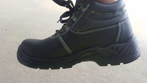 Hi Tec Safety Boots