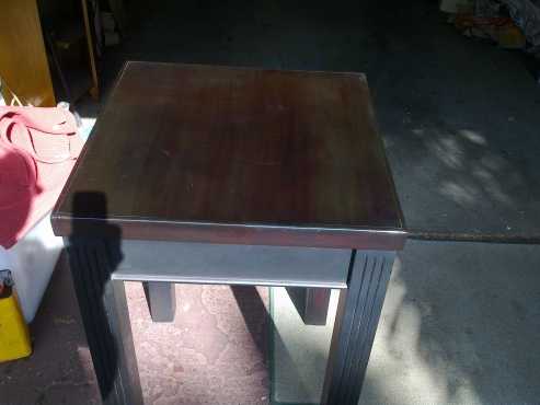 High Sidetable