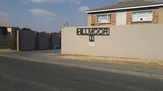 HILLMOOR - Townhouse to Let