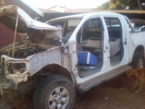 hilux v6 stripping for spares