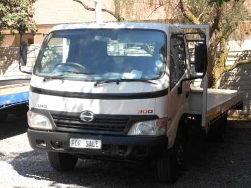 Hino 300 5 Tonner