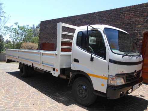 Hino 300 915 Turbo 5 ton Dropsides