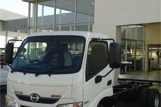 Hino Hino 915 LWB