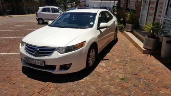 Honda Accord 2.0 AT