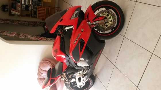 honda cbr 1000 2004