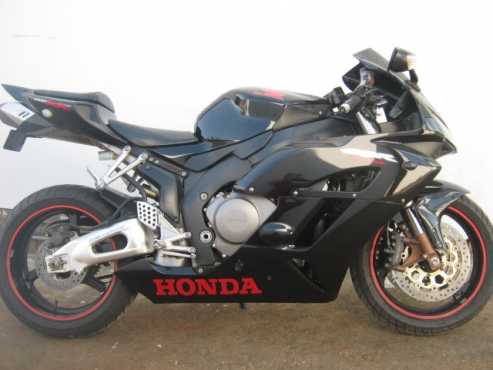 Honda CBR 1000 Fireblade- R65,000 - Finance Available