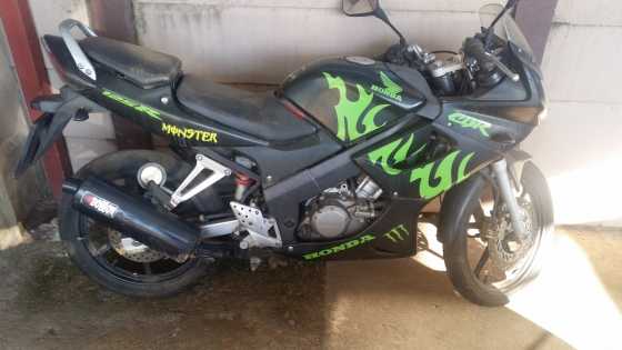 Honda cbr 125R urgent