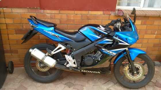 HONDA CBR 150 BIKE FOR SALE