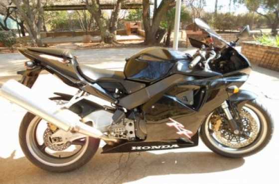 Honda CBR 954 R , R1560pm No Learners or License Required