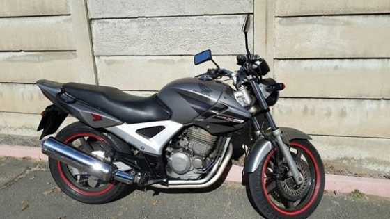 Honda cbx 250 twister