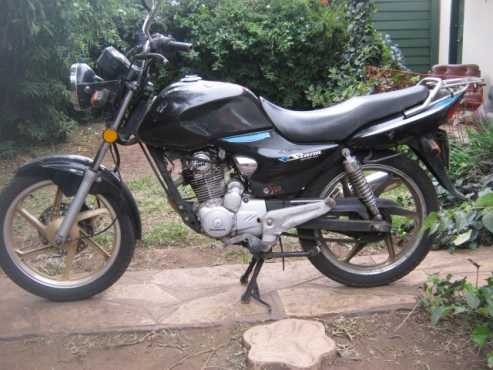 Honda E-Storm 125cc Road Bike - R9,000