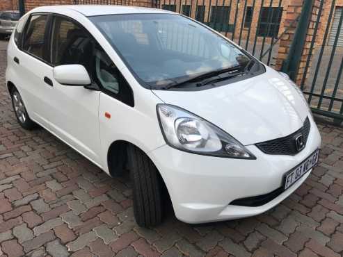 honda jazz 1.4i lx 2010 model