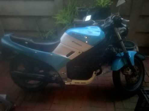 honda VTZ 250 Motorbike