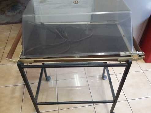 Hot tray with stand