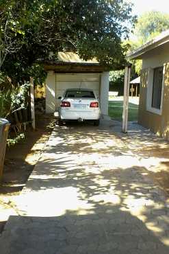 House for in Kempton Park amp Ext