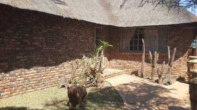 House for rent in private Game Farm