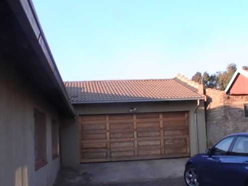 House for sale in Munsieville