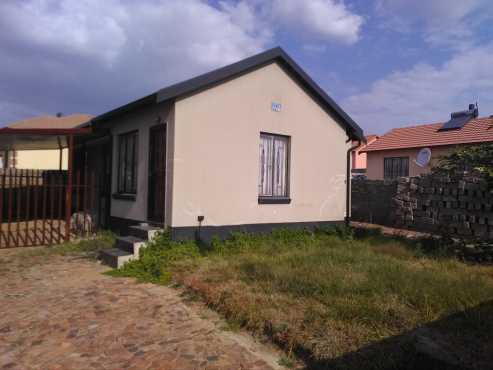 HOUSE FOR SALE IN OLIEVENHOUTBOSCH