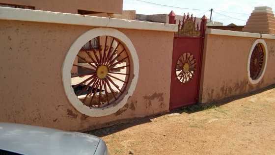 house for sale in slovo mabopane