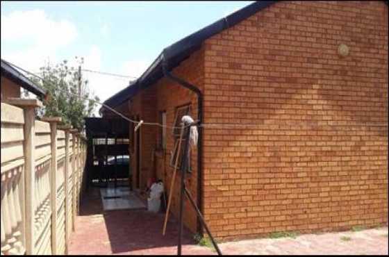 House for sale in Soshanguve Uu