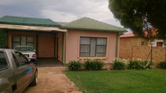 House for Sale. Mabopane