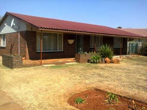 House for sale R 640 000-00