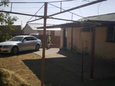 House to rent in block K, Soshanguve