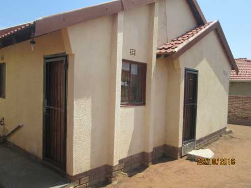 HOUSE TO RENT IN MABOPANE X EXTENSION