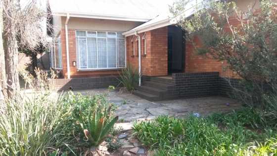 House to rent, Lyttelton Manor