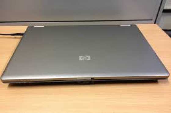 Hp laptop core 2 duo with webcam r1600