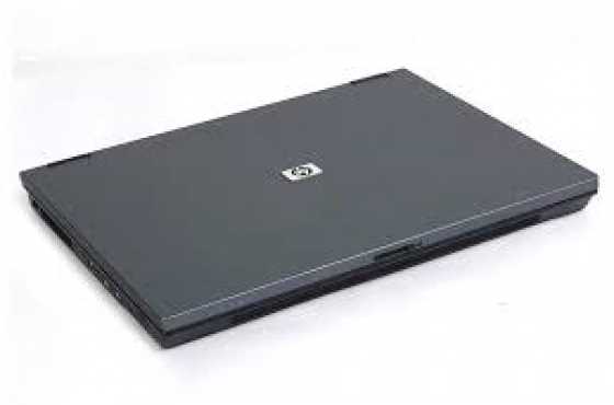 Hp laptop very clean r1600