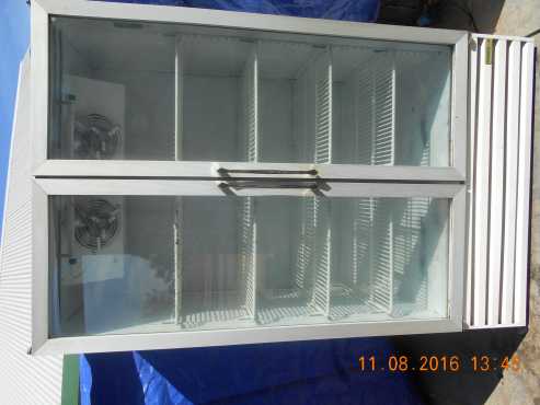 Husky double door display fridge