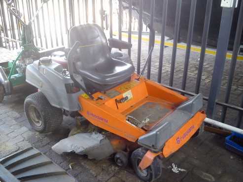 Husqvarna Zero-Turn Ride-on Mower