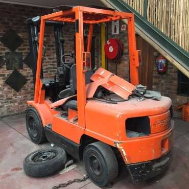 HYSTER XM 3 TON DIESEL FORKLIFT FOR SALE