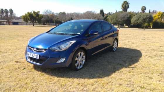 Hyundai Elantra 1.8 GLS 2013