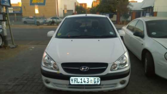 Hyundai Getz 2009 1.6 with aircon in good condition at bargain price