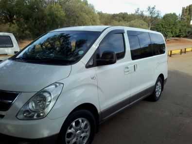 Hyundai H1 9 seater bus 2010 128 000km