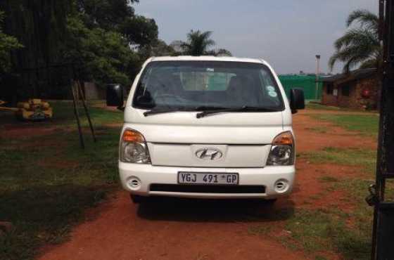 HYUNDAI H100 - BAKKIE