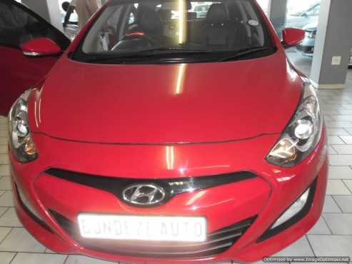 Hyundai i30 2013 Model 5 Doors Factory AC and CD Player.