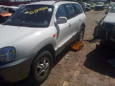 Hyundai Santa fe 2.4 4x4 now for stripping of part