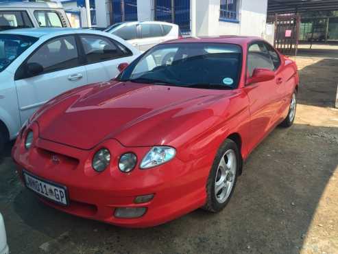 Hyundai Triburon 2.0